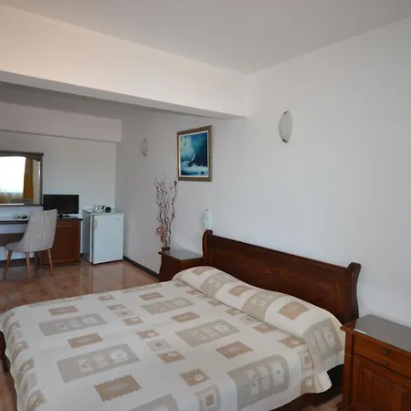 семеен море 3* Σωζόπολη